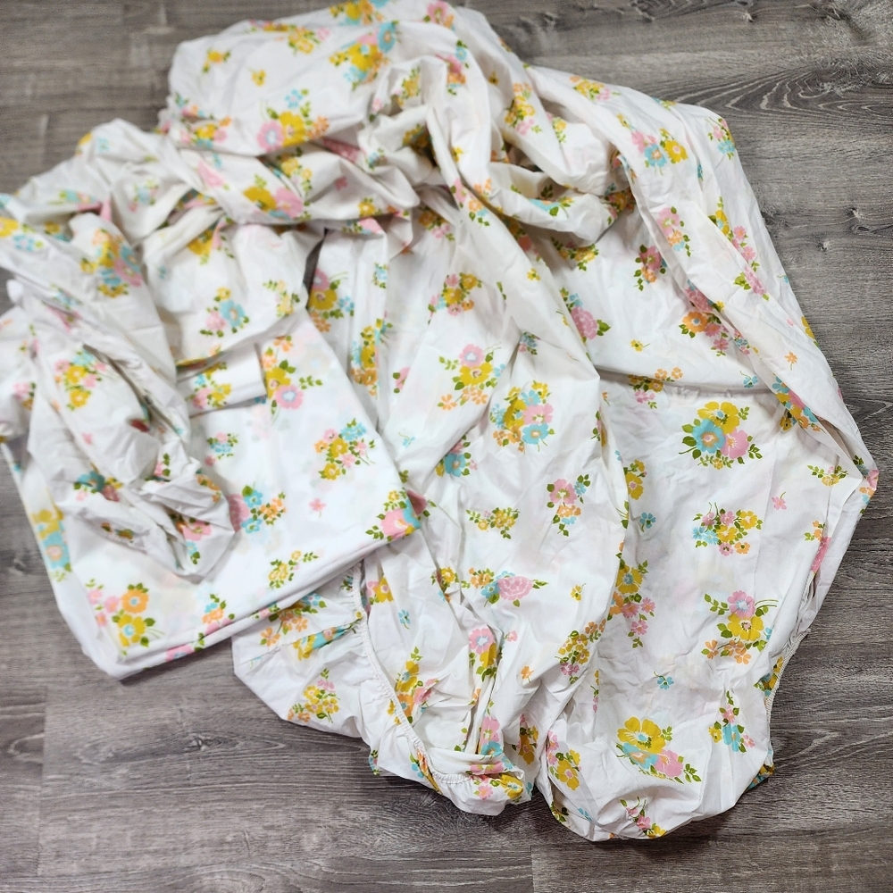 VINTAGE Retro 3pc Bedding 2 Floral Fitted Sheet 1 Top Sheet Twin - Picture 7 of 10